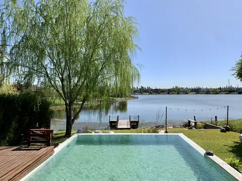 Aristóbulo Del Valle 4500