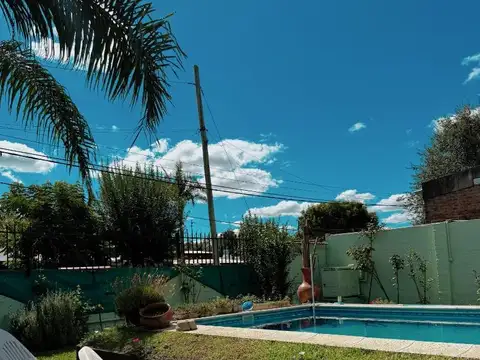 Casa 3 ambientes con 2 baños