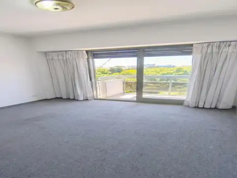 Departamento 4 ambientes con 3 baños