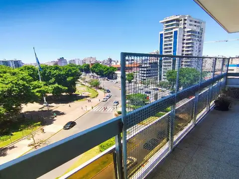Departamento de 5 ambientes en Venta en Parque centenario