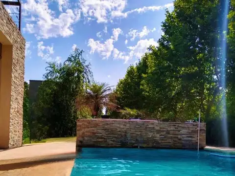 Casa en Venta en Sausalito, USD 340.000