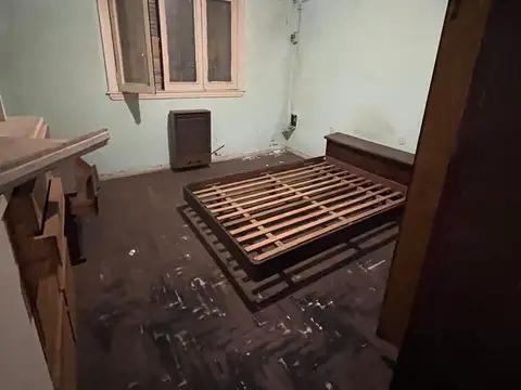 Casa 6 ambientes con 1 baño