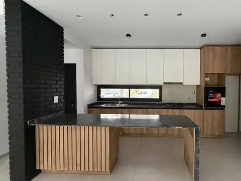 Casa en Venta al Noroeste