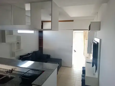 Departamento en Venta en Parque Chacabuco, USD 85.000