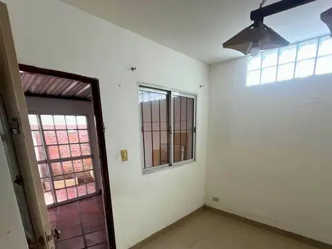 Dúplex en venta - 2 Dormitorios 1 Baño - 68mts2 - Merlo
