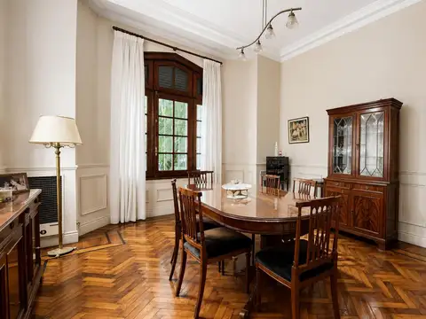 Casa 6 ambientes con 3 baños