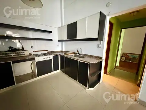 Casa 6 ambientes con 3 baños