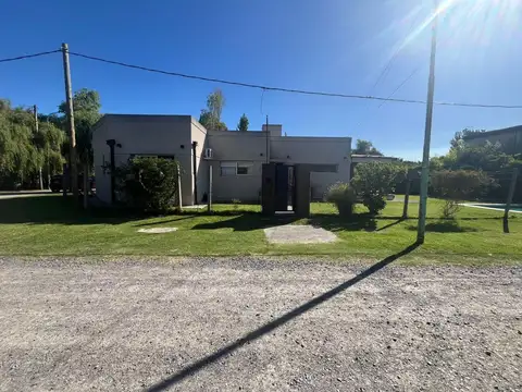 CASA EN VENTA VILLA DEL PLATA 4 DORMITORIOS