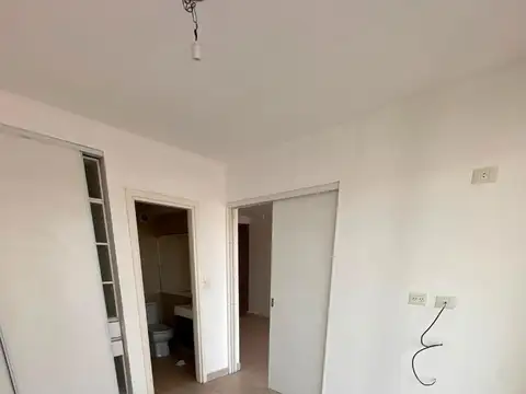 PELLEGRINI 4040 - UNA HABITACION  - EN BARRIO ECHESORTU