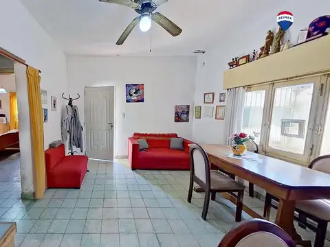 Casa en Venta con 1 cochera