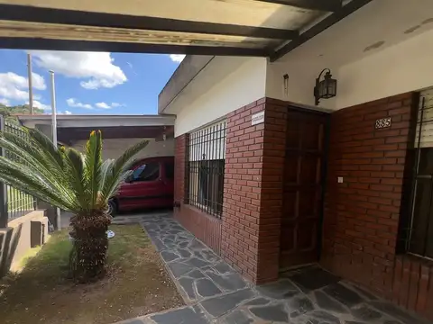 Casa en Venta en Villa Gobernador Udaondo, USD 82.000
