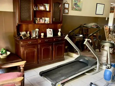 VENTA CASA 5 AMBIENTES ,VILLA UDAONDO, ITUZAINGO