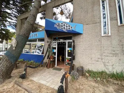 Local en Venta en Villa Gesell, USD 230.000