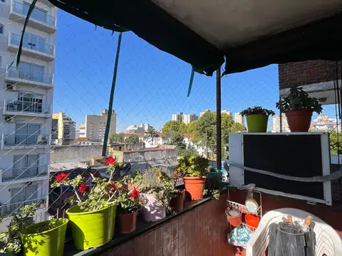Departamento en Alquiler en Monte Castro, $ 650.000