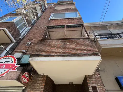 Departamento 2 ambientes frente con 2 balcones apto profesional