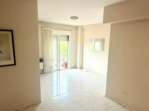 VENTA depto 3 amb en San Isidro c/cochera