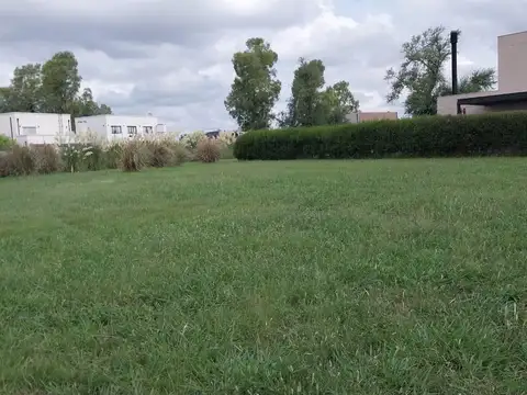 Lote en venta en Santa Elena 