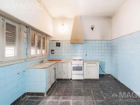 Depto Tipo Casa 4 ambientes con 2 baños