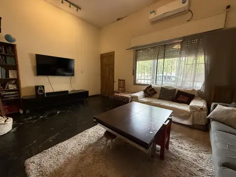 Casa en venta 4 ambientes en Villa Real