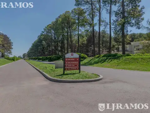 Terreno en Venta en Los Pinares Country Club, USD 103.006