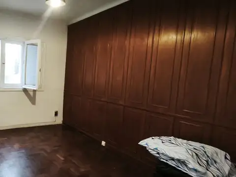 Casa 2 ambientes con 2 baños