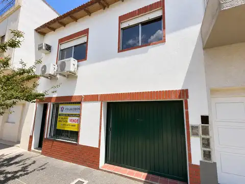 Duplex de 3 ambientes con patio, terraza y garage