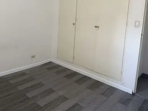 Departamento en Alquiler en Lanus Este, $ 500.000