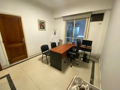 Consultorio en Reo;eta. 100 m2