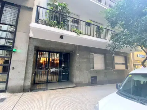 Consultorio en Recoleta. 100 m2