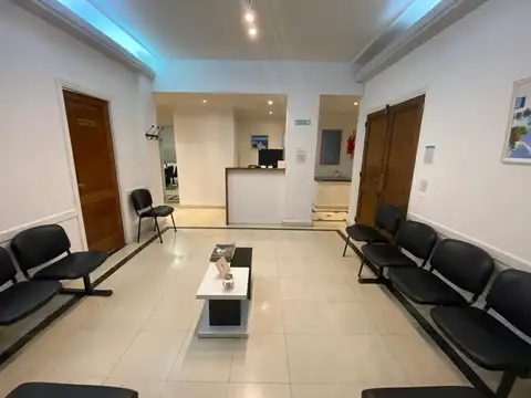 Consultorio en Reo;eta. 100 m2