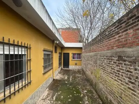 CASA EN VTA SOBRE LOTE 328 m² EN SAN MIGUEL OESTE