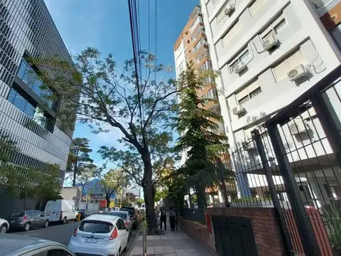 Humboldt 400, Piso 8