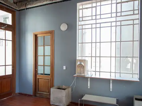 Oficina en Venta 76 años