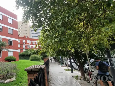 Departamento  de 3 amb en venta en Saavedra.