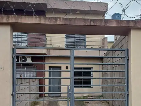Duplex en alquiler en centro de G. de Laferrere