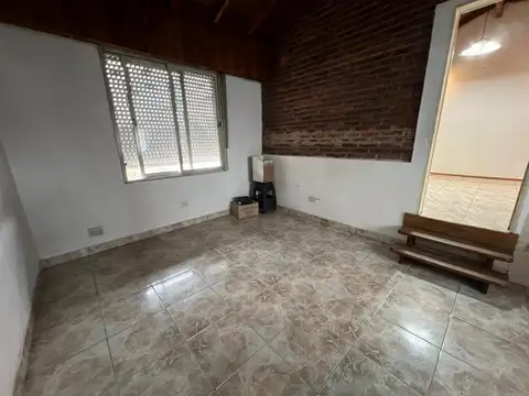 Depto Tipo Casa en Venta en Villa Ballester, USD 42.000