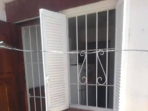 Depto Tipo Casa en Venta en Centro, USD 58.000