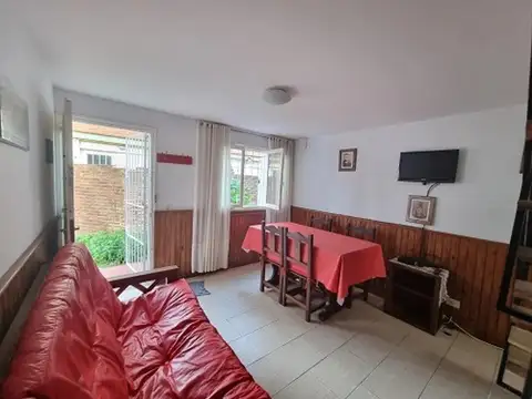 Depto Tipo Casa en Venta con 1 cocheras