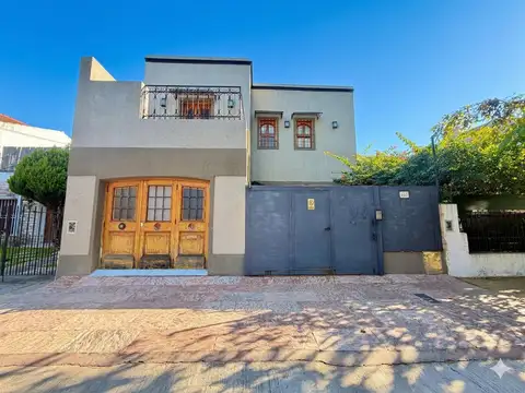 Casa en Venta Reciclada en La Calabria, San Isidro -Formosa al 600