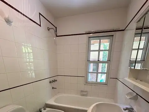 Casa en Alquiler en Solar Del Bosque, USD 1.200