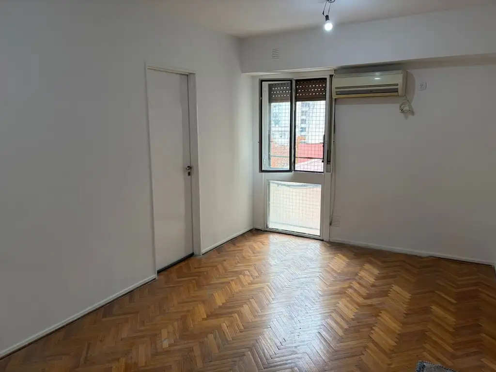 Avenida Rivadavia 3200, Piso 10