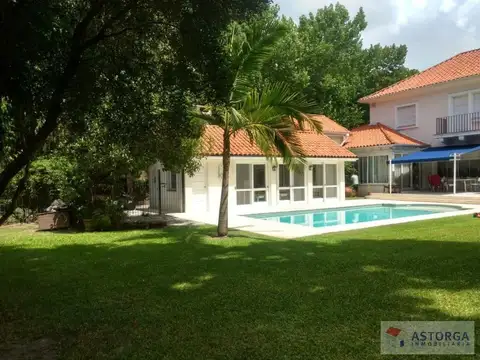 Casa en Venta en Martínez, USD 1.500.000