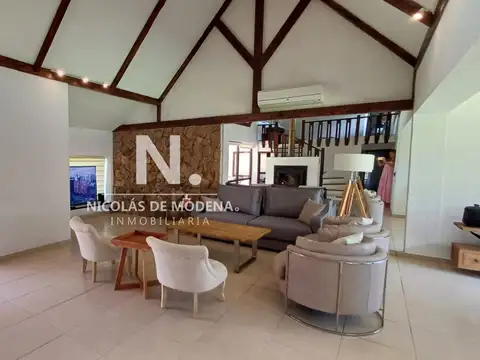 Vende gran casa para vivir todo el año, de 3 dormitorios en Punta del Este