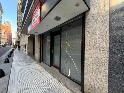 Local en venta en Suipacha entre Arroyo y Juncal - 61m2