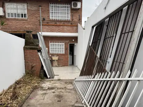 Depto Tipo Casa en Venta 28 años