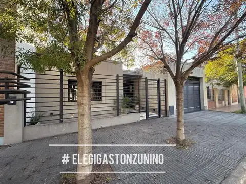 VENTA DE CASA EN EXCELENTE UBICACIÓN - MERCEDES B