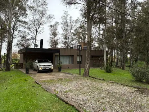 Casa de 1 dormitorio y comodín Pileta Cochera Entorno Único Facilidades
