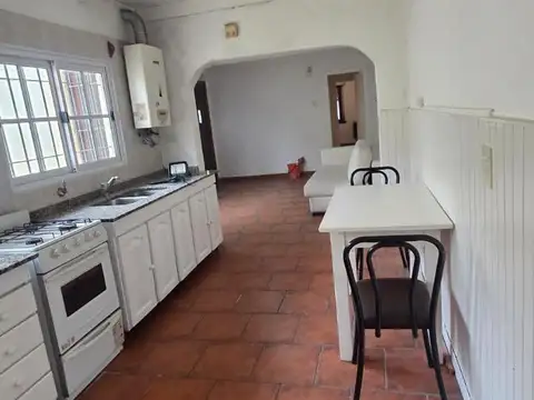 Depto Tipo Casa en Alquiler de 2 dormitorios