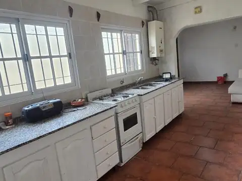 Depto Tipo Casa en Alquiler de 3 ambientes