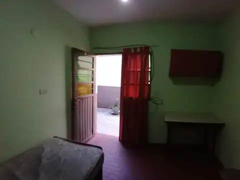 Casa 11 ambientes con 3 baños